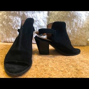 SOLD- Frye sling back peep toe chunky heel